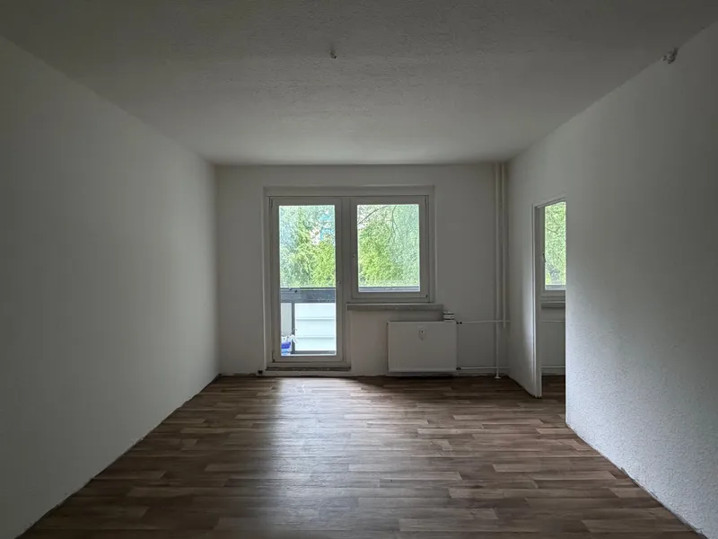 Für Sie saniert - Single-Apartment mit Balkon und neuem Wannenbad! — photo 1